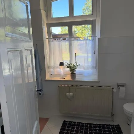 Stadtwohnung Bett & Ruh Grosses Appartement Mit Eigenem Parkplatz Apartman *